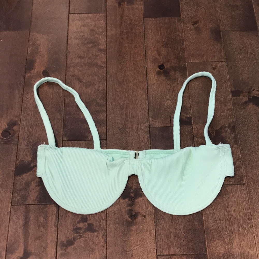 437 Ribbed mint green bikini top - Picture 6 of 6